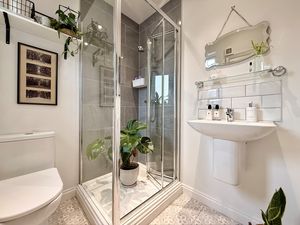 Photo 27- click for photo gallery